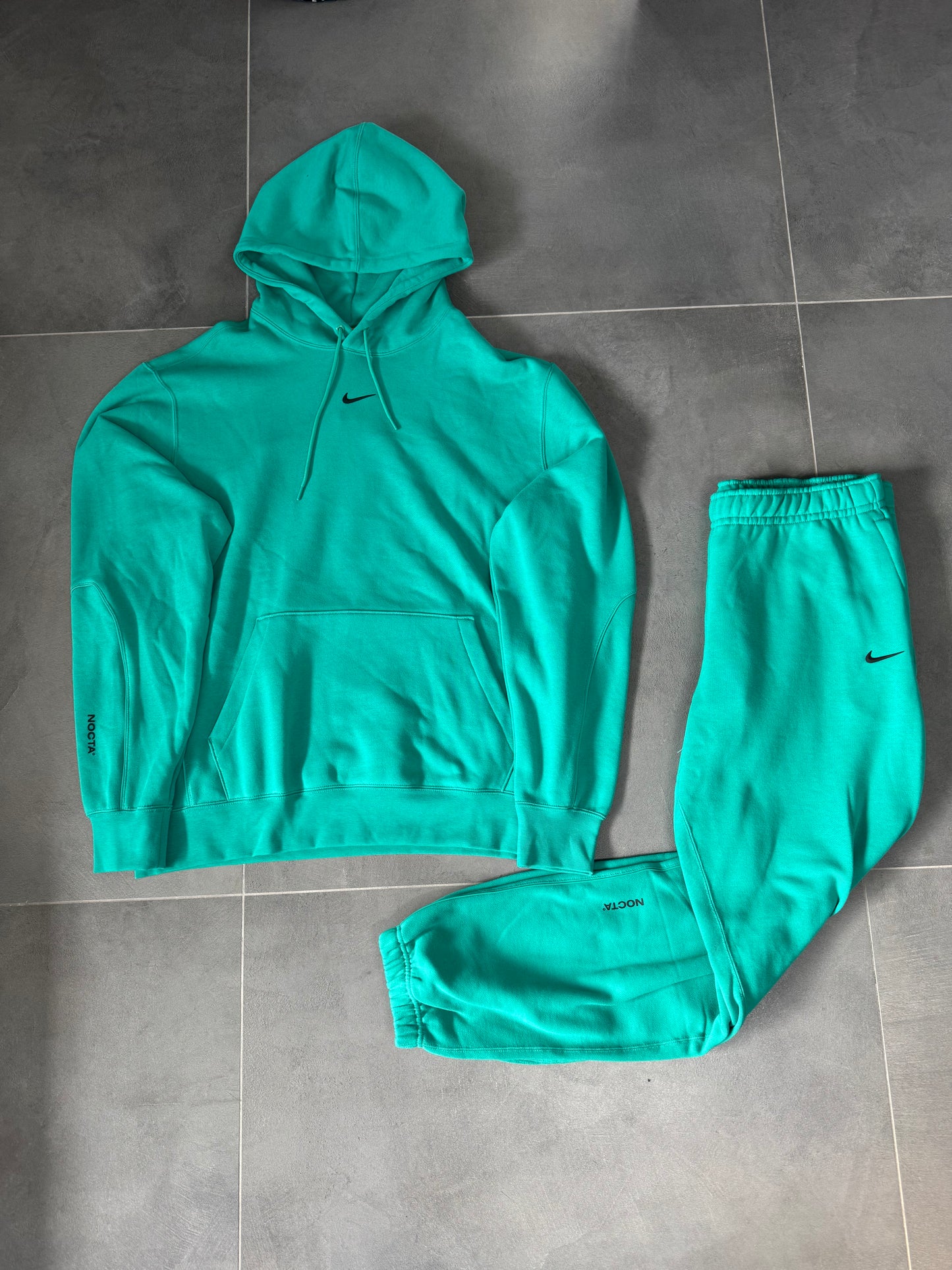 nike nocta tuta completa verde