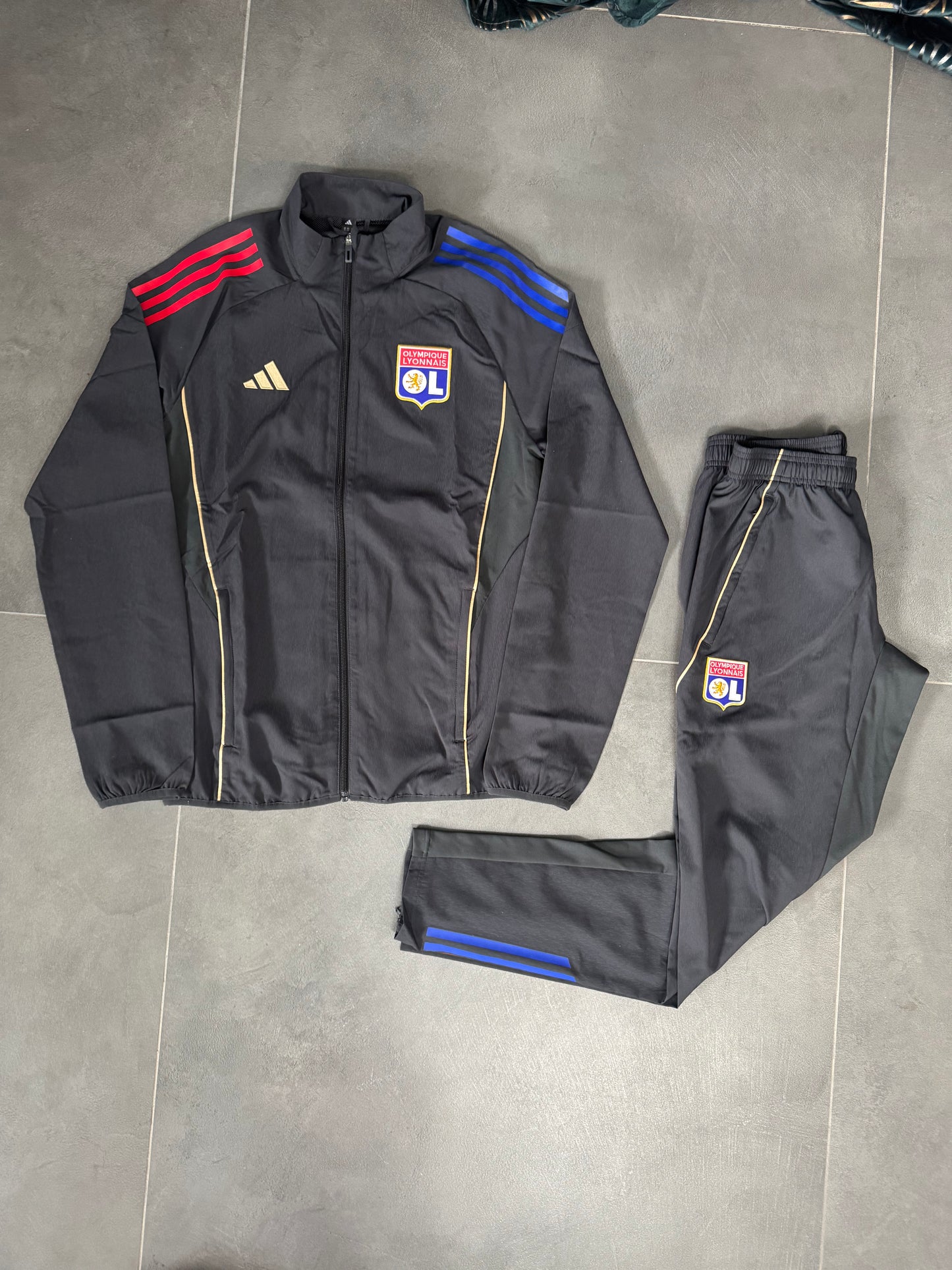 adidas tuta lione completa